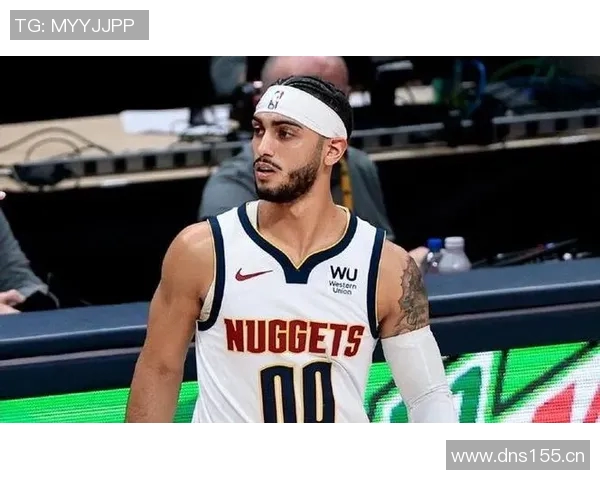 掘金赛场爆发小插曲，裁判如何处理？