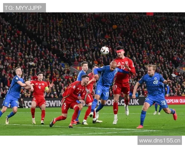 超级对决来袭 曼联迎战强敌 成为赛季最精彩对抗之战 超级对决来袭 曼联迎战强敌 成为赛季最精彩对抗之战